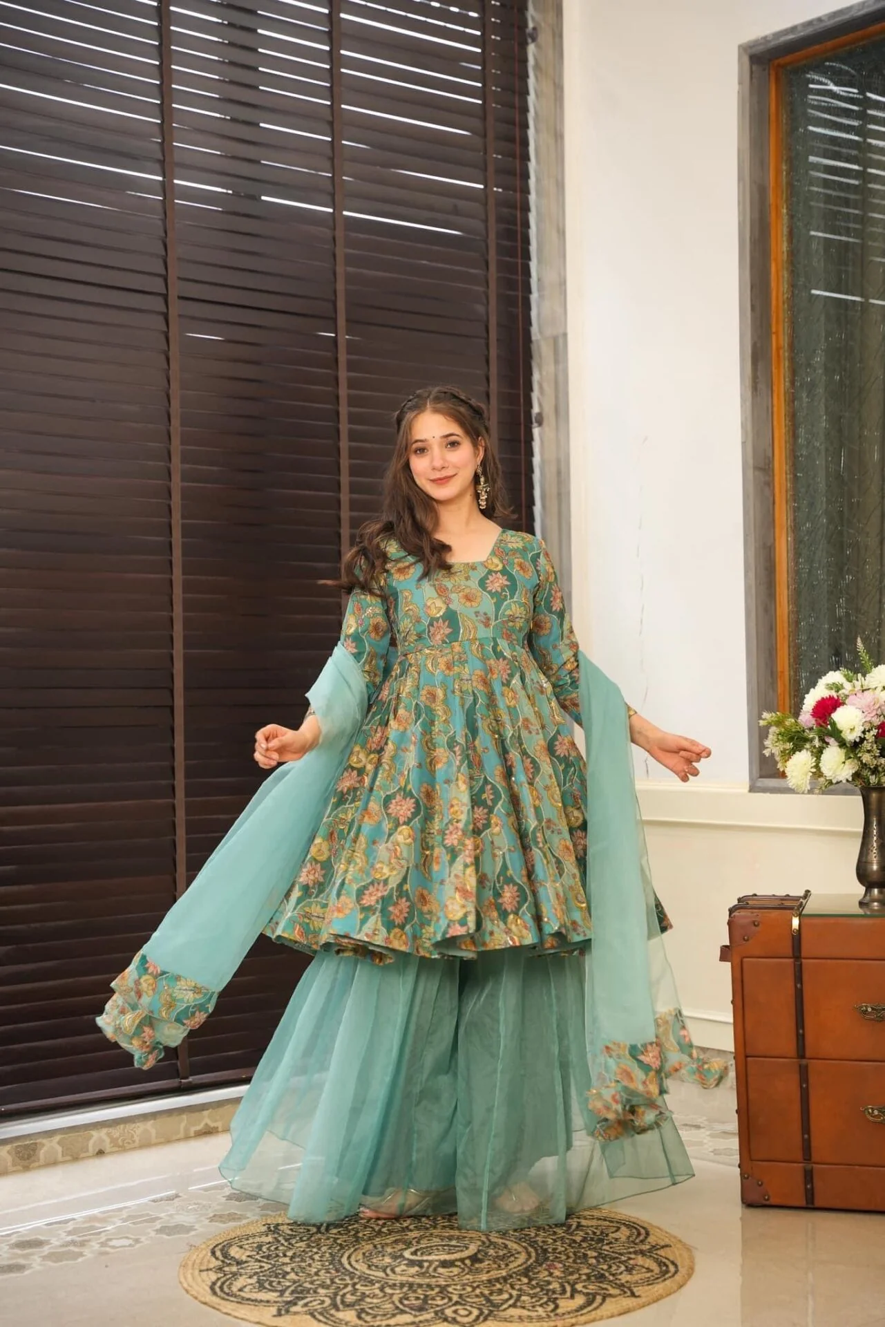 Aakruthi embroidered organza suit set - Image 4