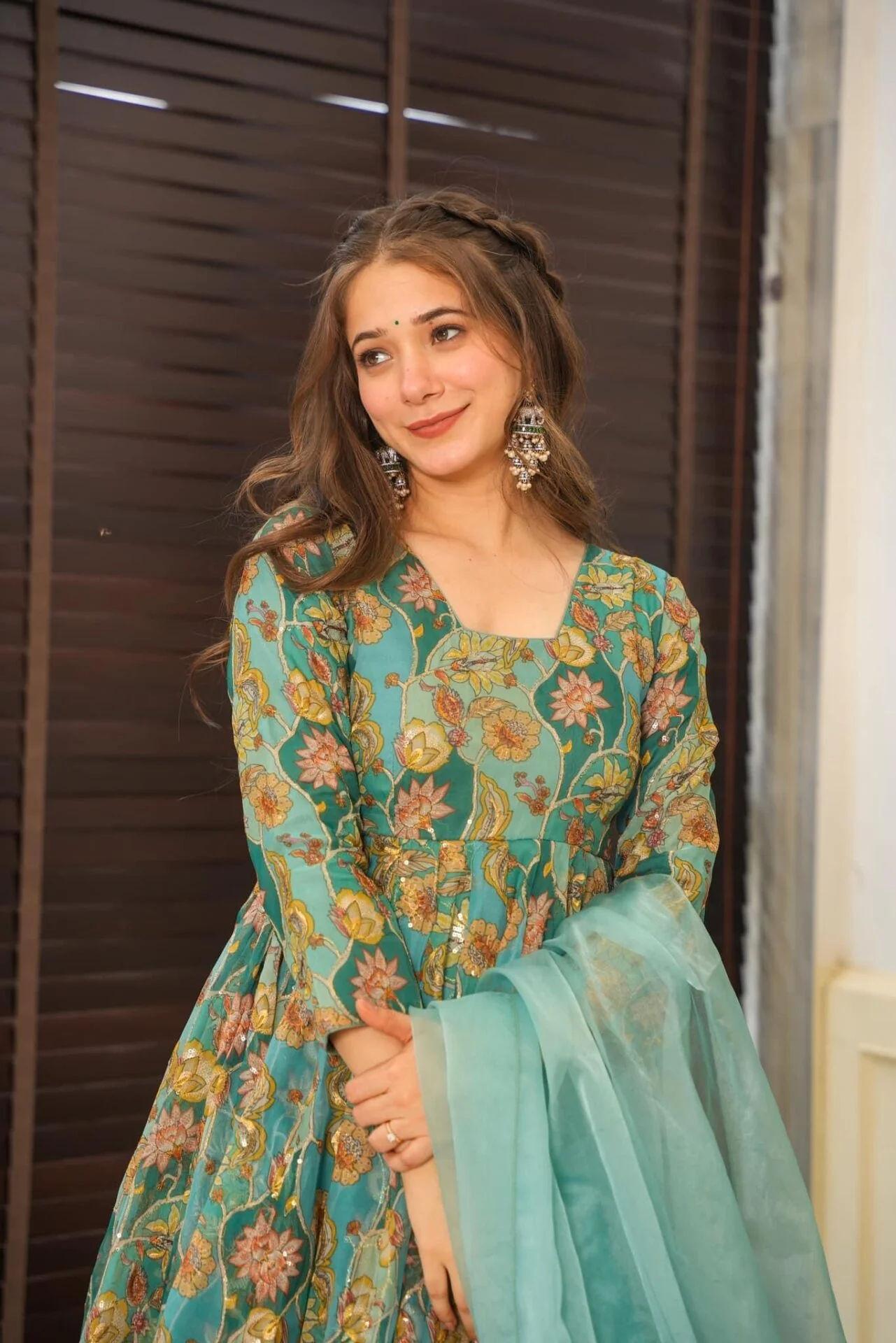 Aakruthi embroidered organza suit set - Image 6