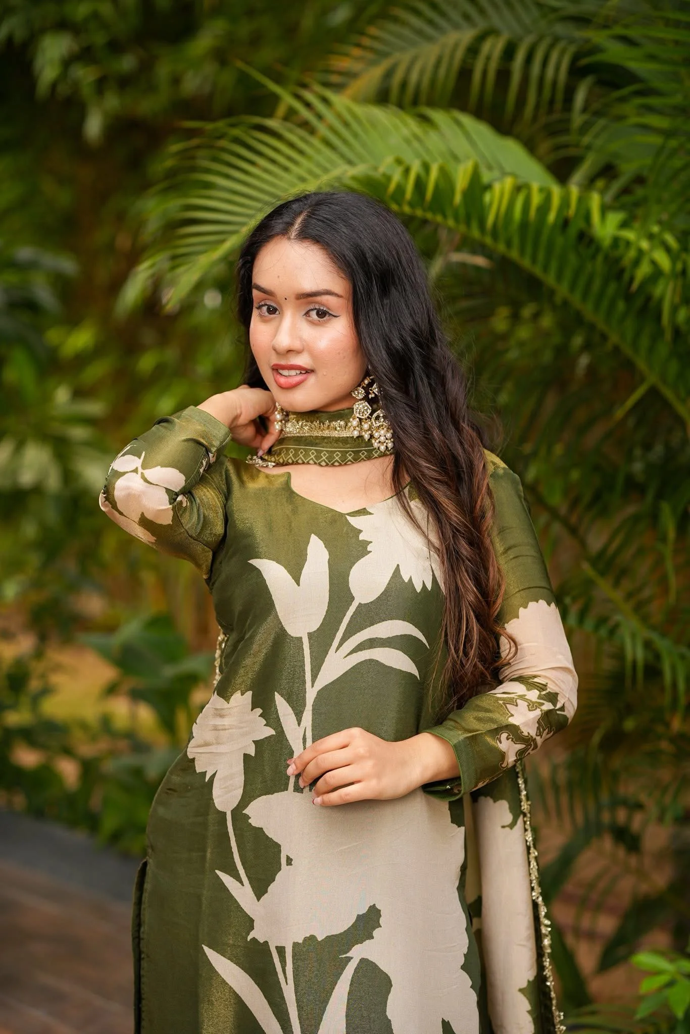 Avyana Cosmos Kurta Set - Image 4