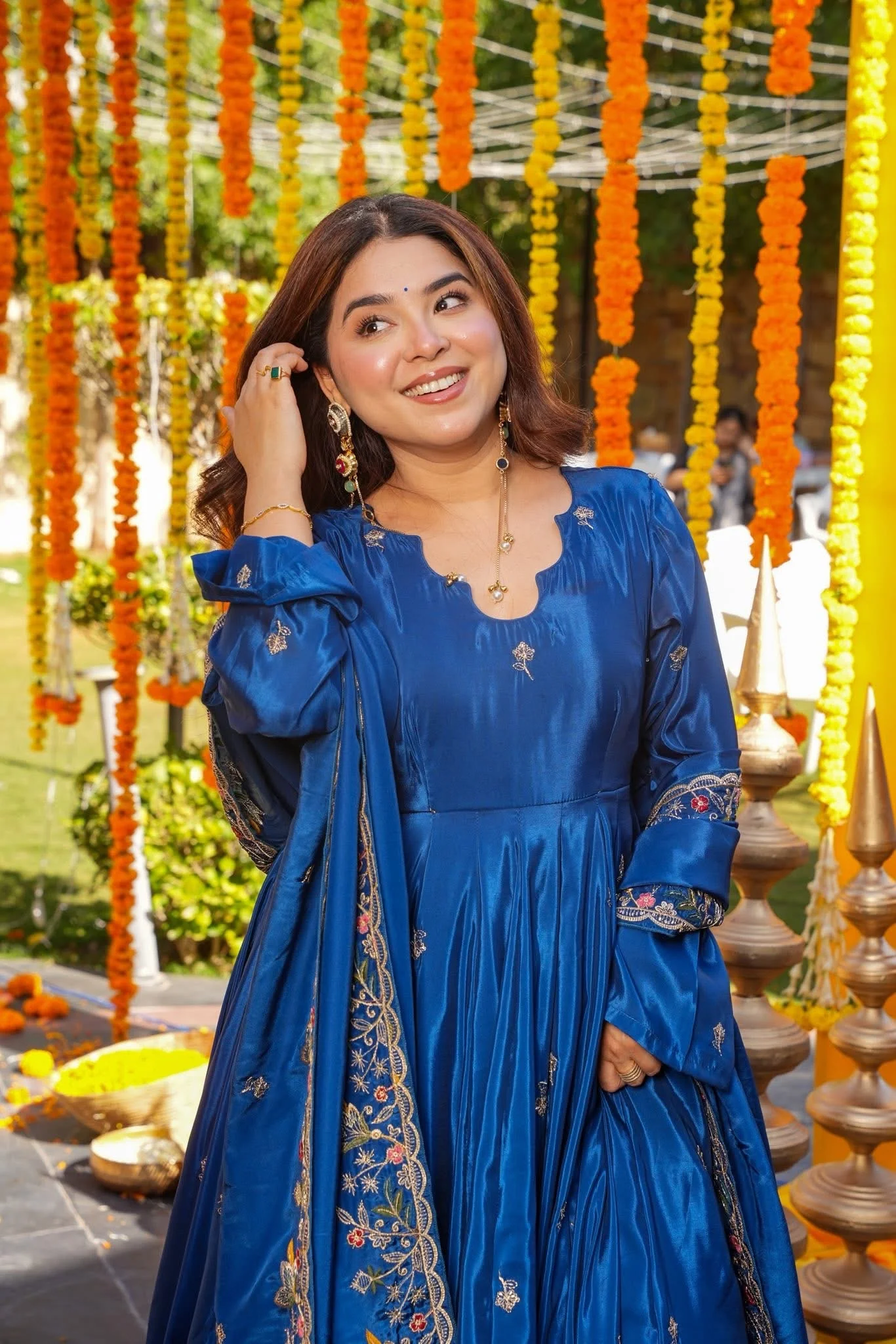 Bluvara Wedding Wear Anarkali Set - Image 3