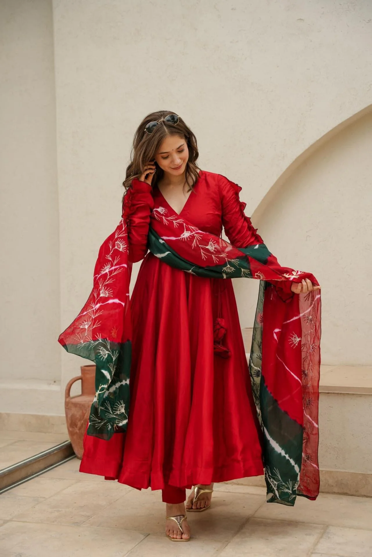cardinal red suit set - Image 3