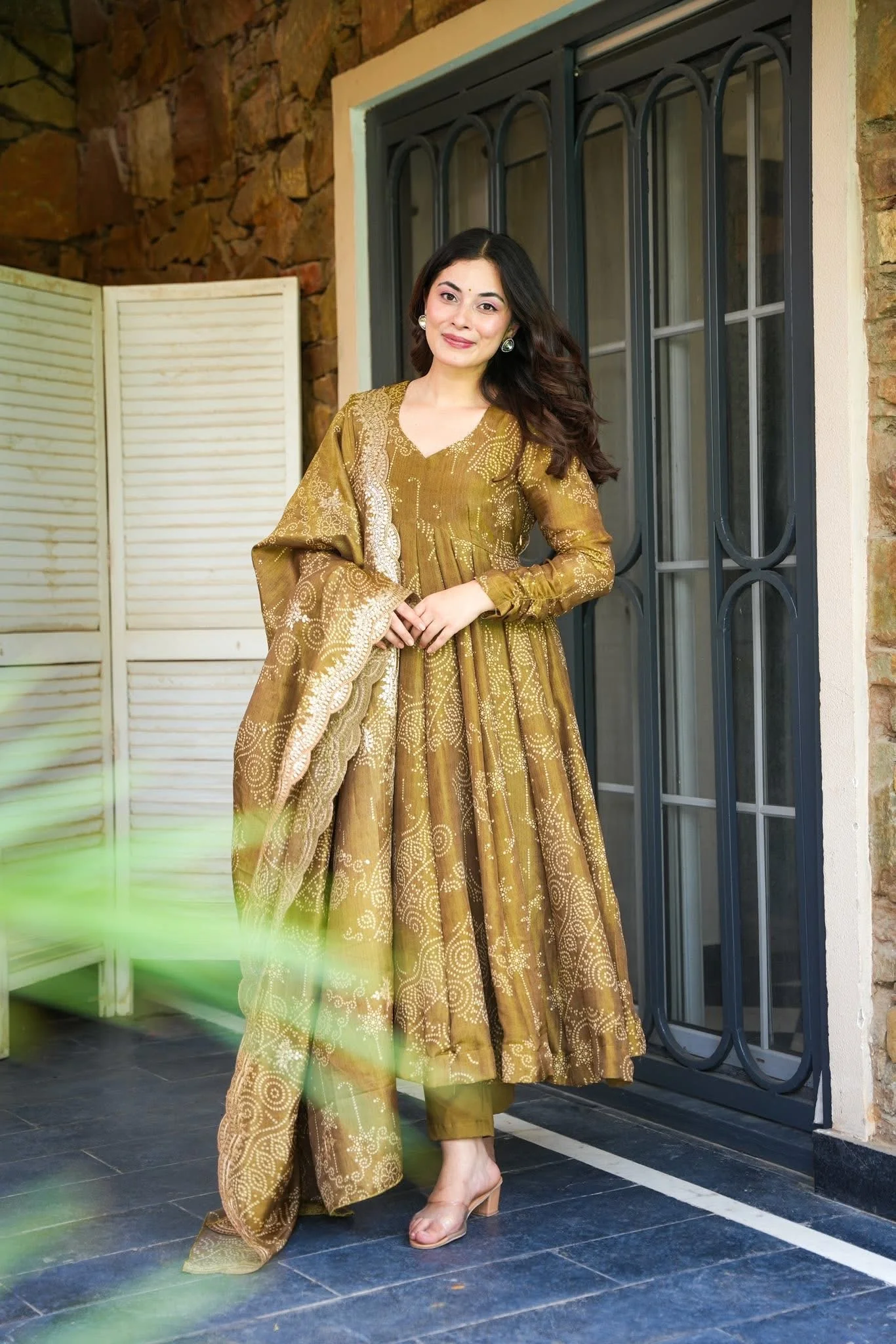 Earthen Grace Cosmos Kurta Set - Image 4