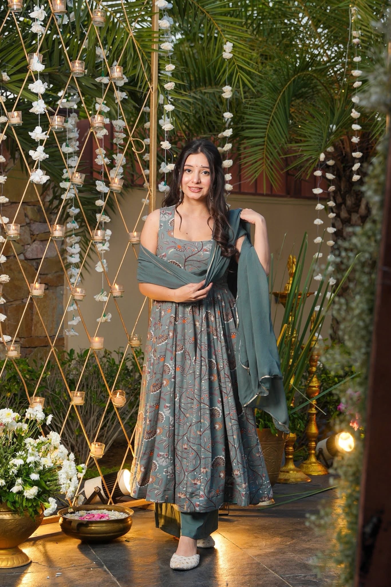 Greyish Printed Rayon Suit Set - Image 3