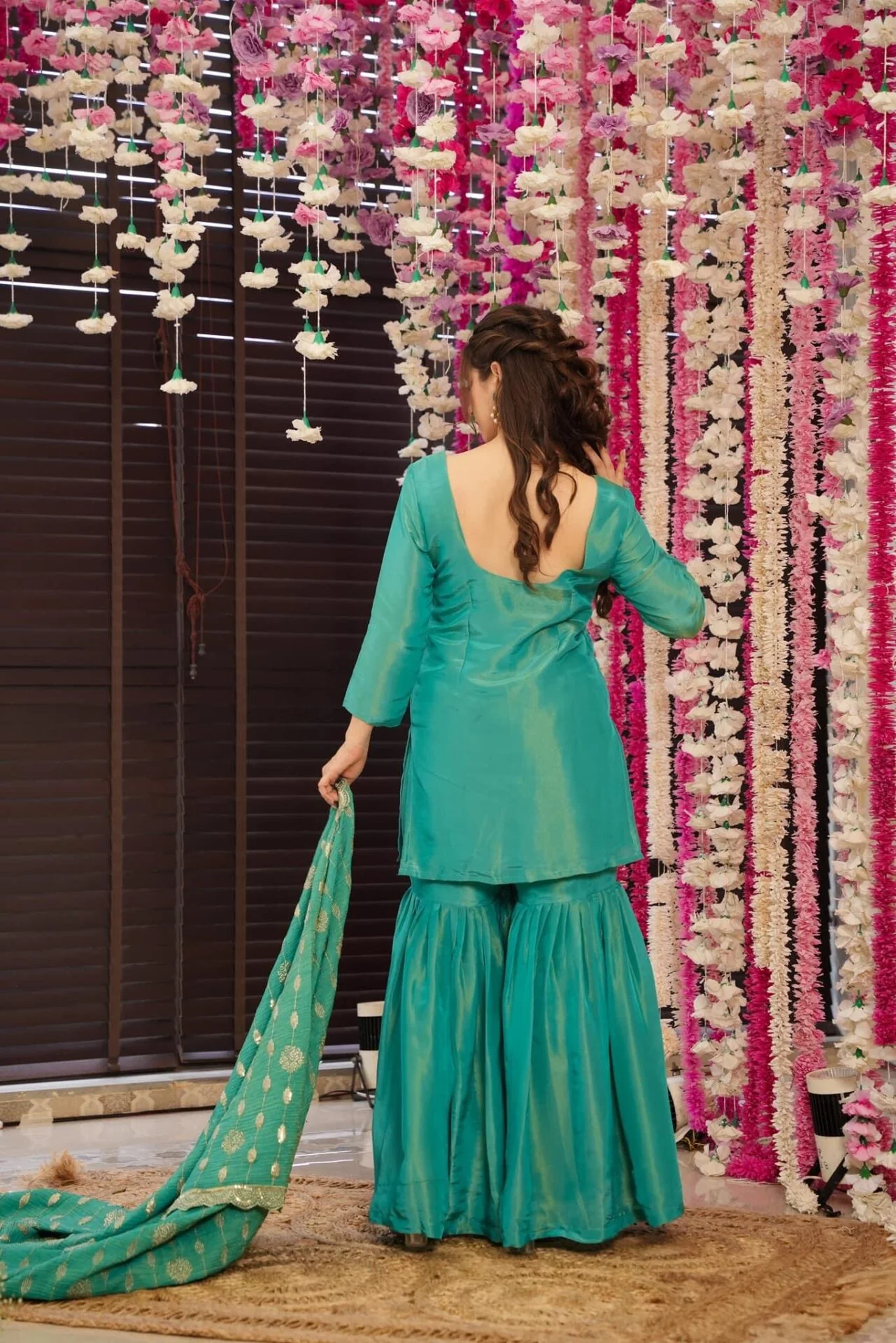 Gulnar green sharara set - Image 4