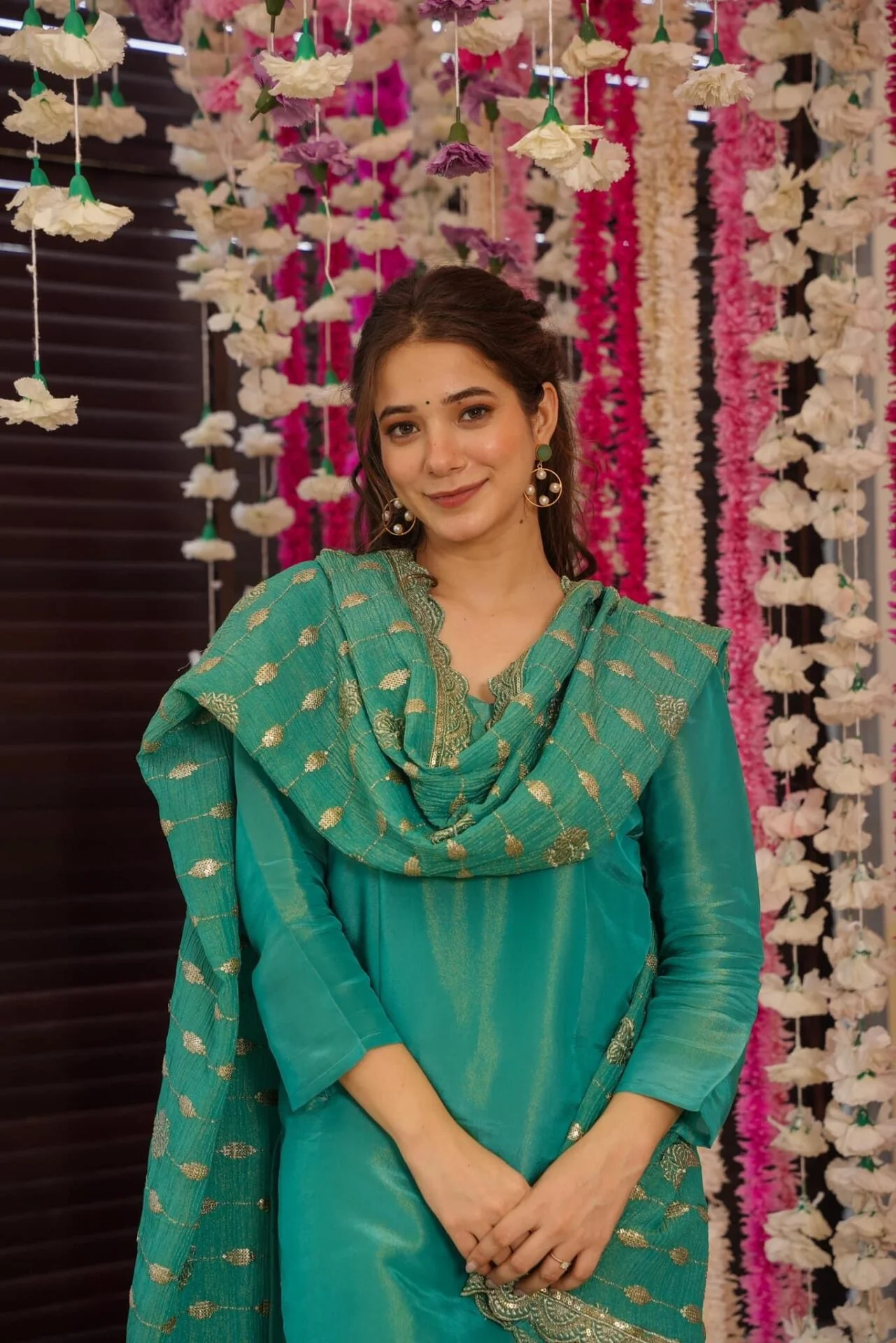 Gulnar green sharara set - Image 5