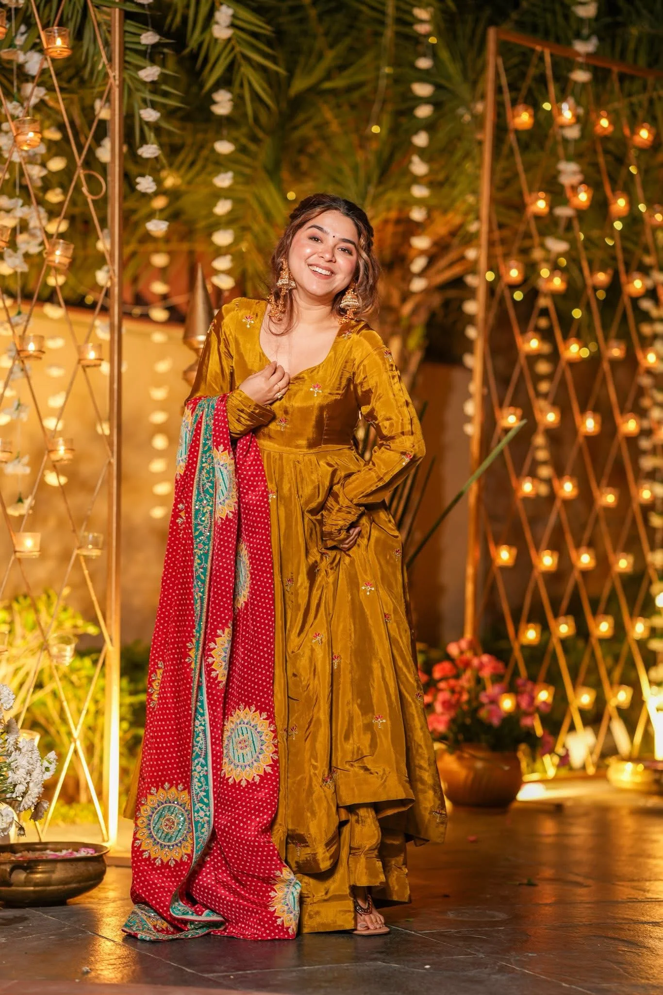 Gulrukh Rang Silk Anarkali Suit Set - Image 4