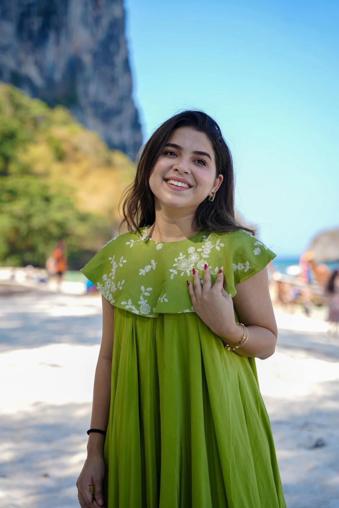 Halcyon green crepe dress - Image 5