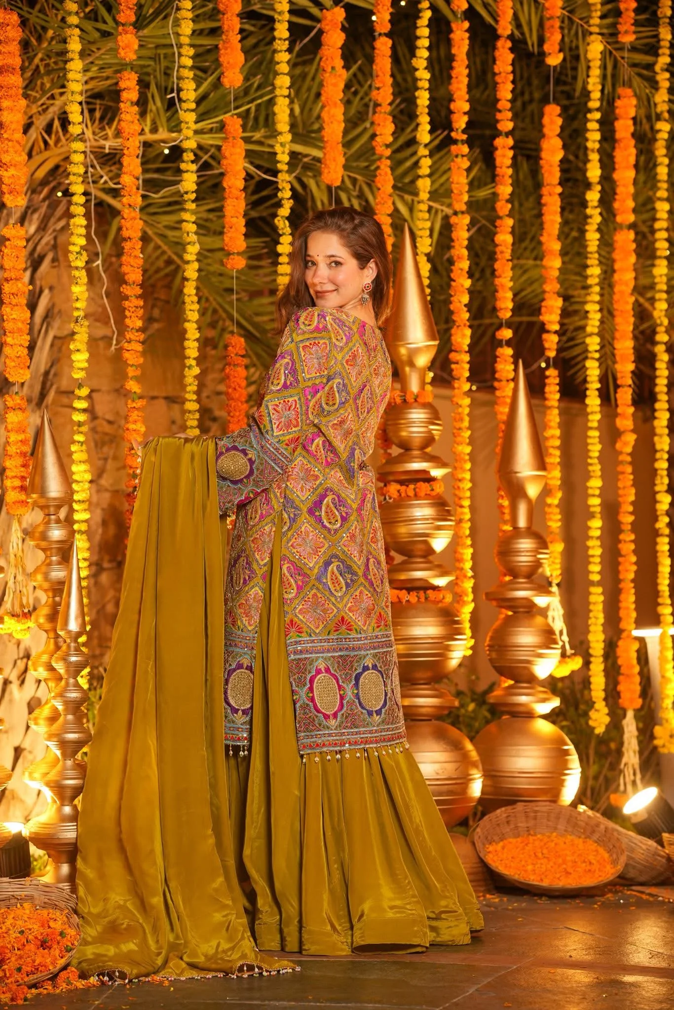 Ishrat Royal Heavy Kurta Set - Image 4