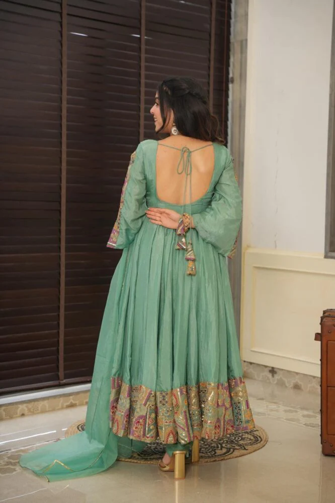 Janitha green suit set - Image 5