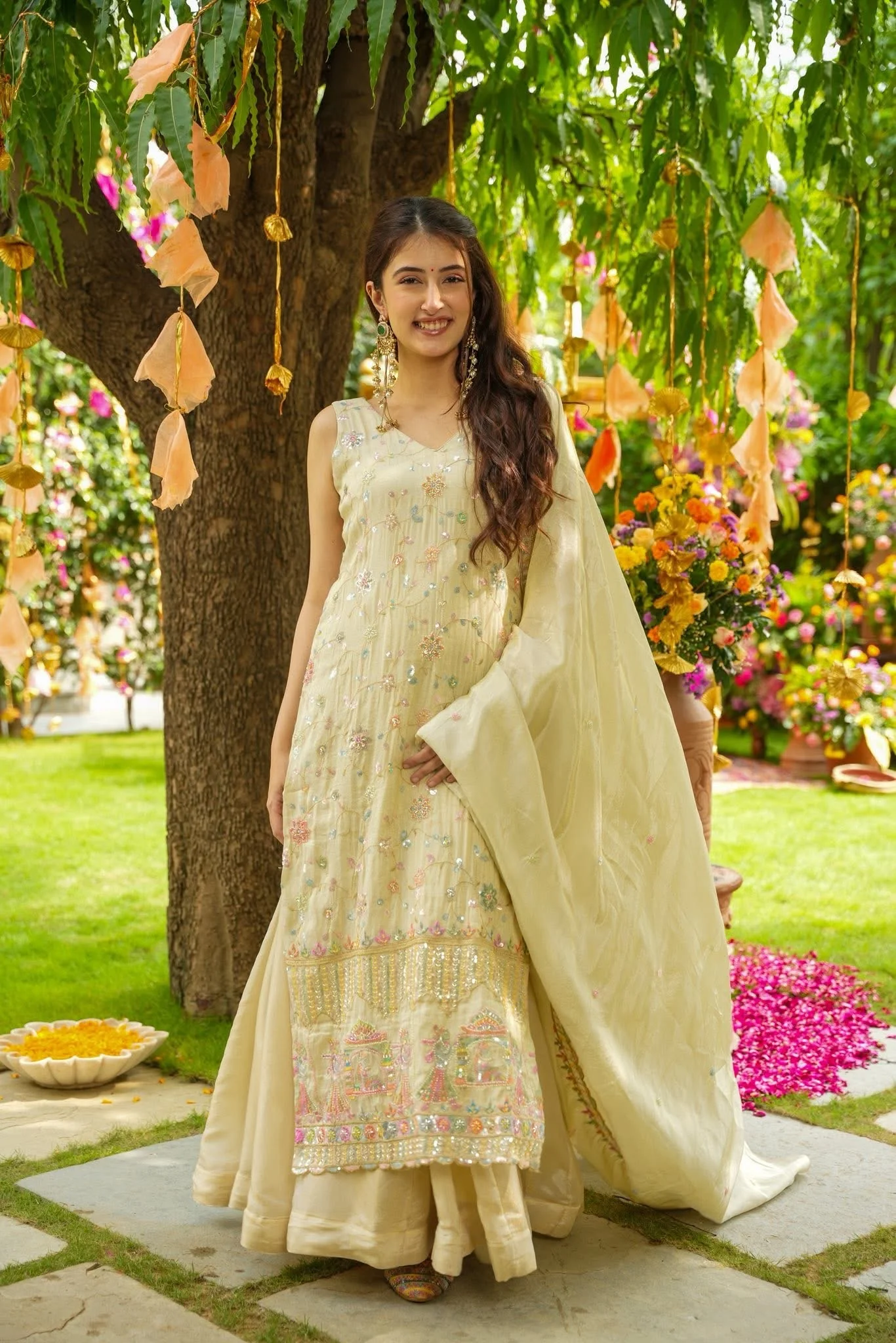 Mirror Muse Kurta Set - Image 3