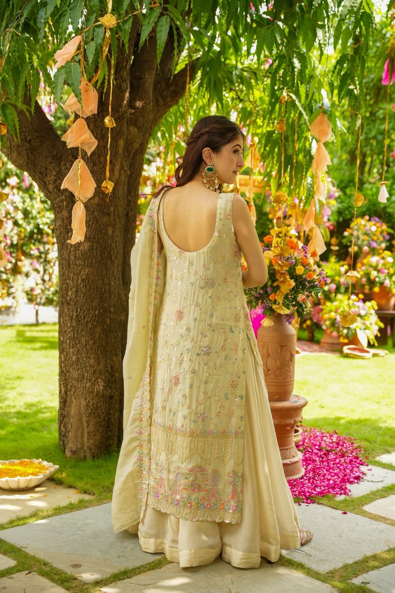 Mirror Muse Kurta Set - Image 5