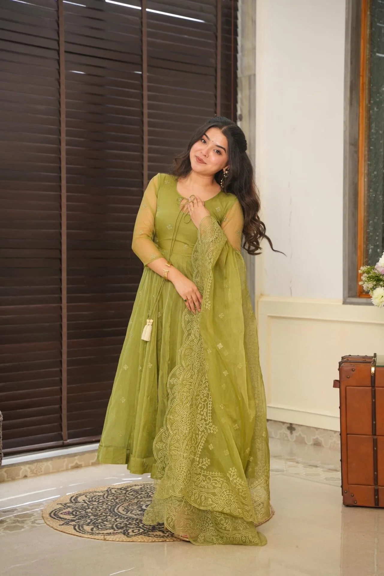 Mochi green organza suit set - Image 3