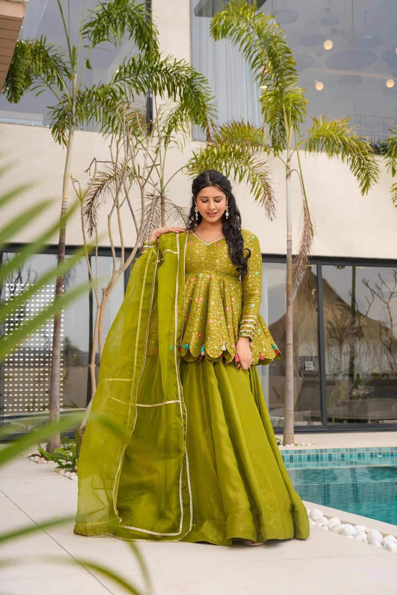 Nargis Fiza Green Kurta Set - Image 5