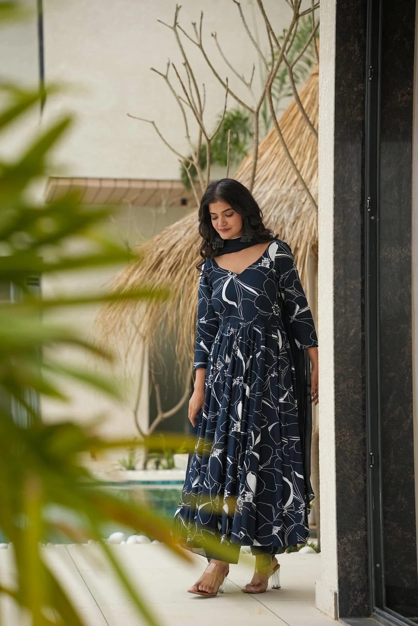 Nibedita linear suit set - Image 4