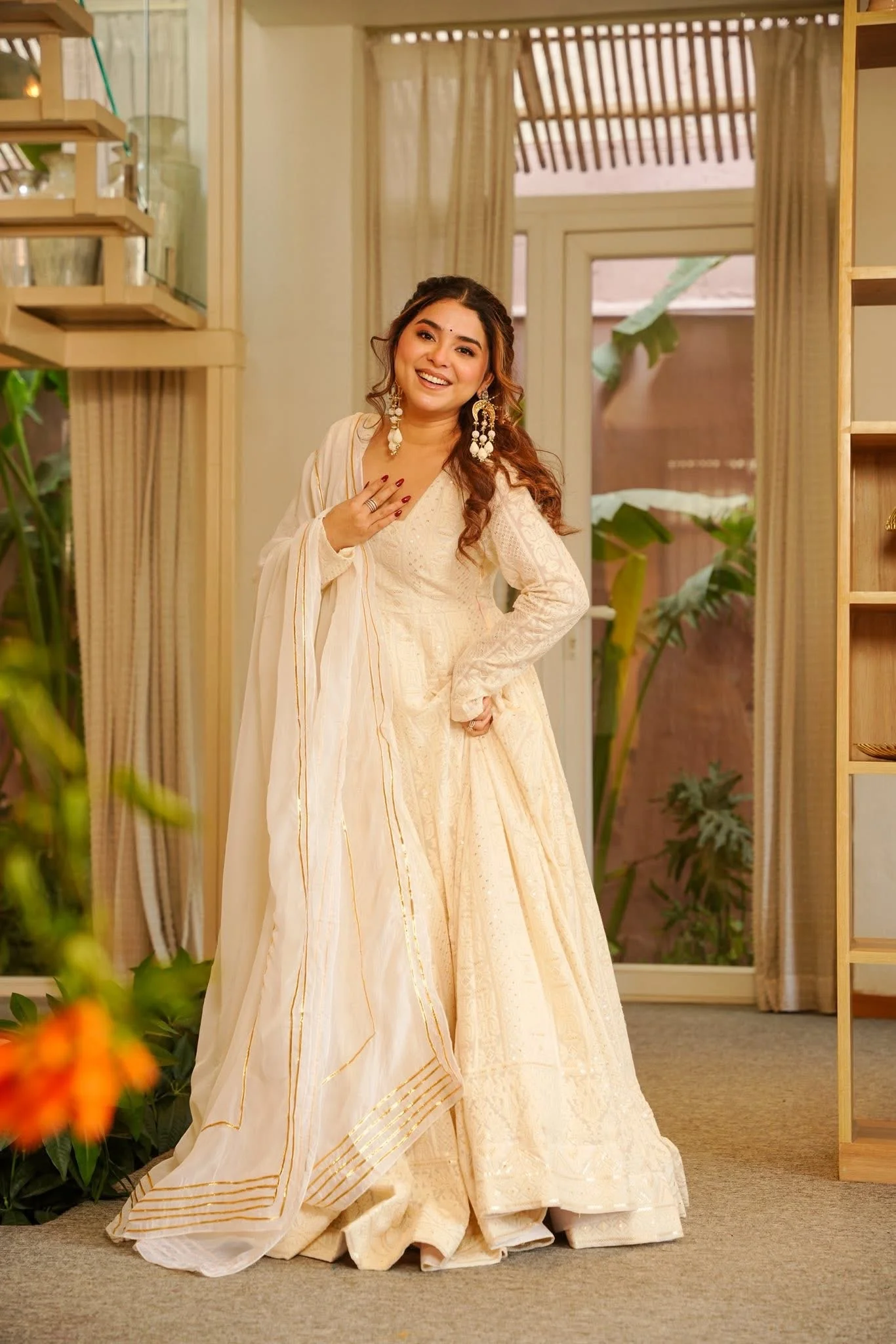 Padmakshi White Heavy Maxi Set - Image 3