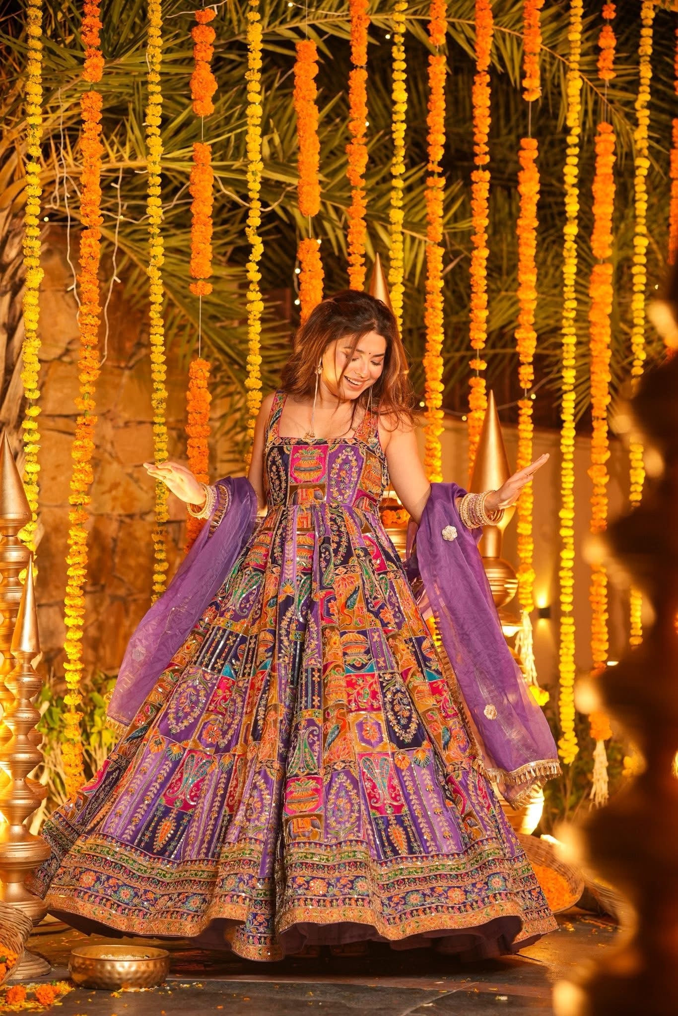 Ruhvanya Heavy Wedding Wear Maxi Set - Image 3