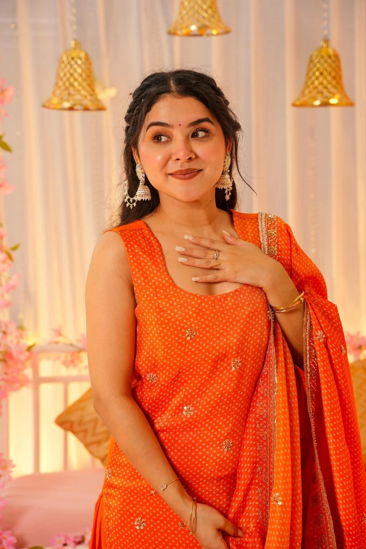 Saffron silk heavy suit set - Image 6