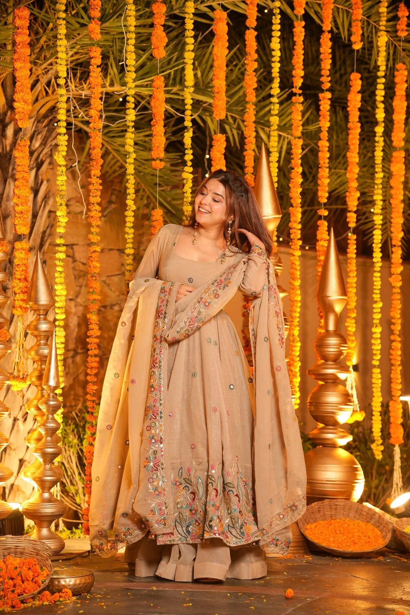 Sihra Beige Floral Anarkali Suit Set - Image 4