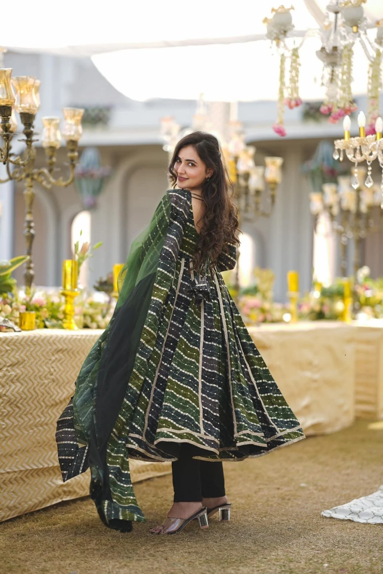 Sitara green rayon suit set - Image 4
