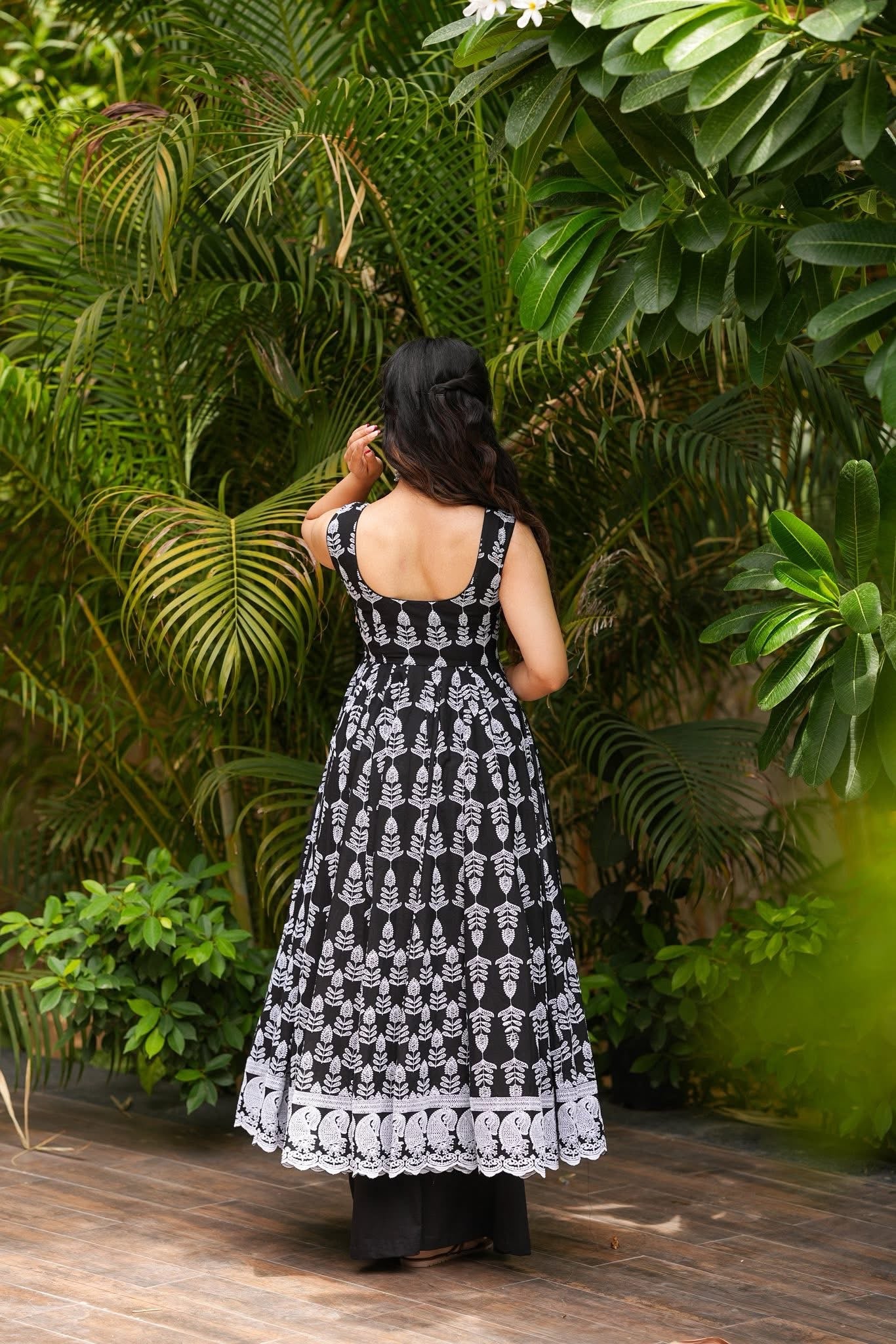Siyaahi Black Kurta Palazzo Set - Image 4