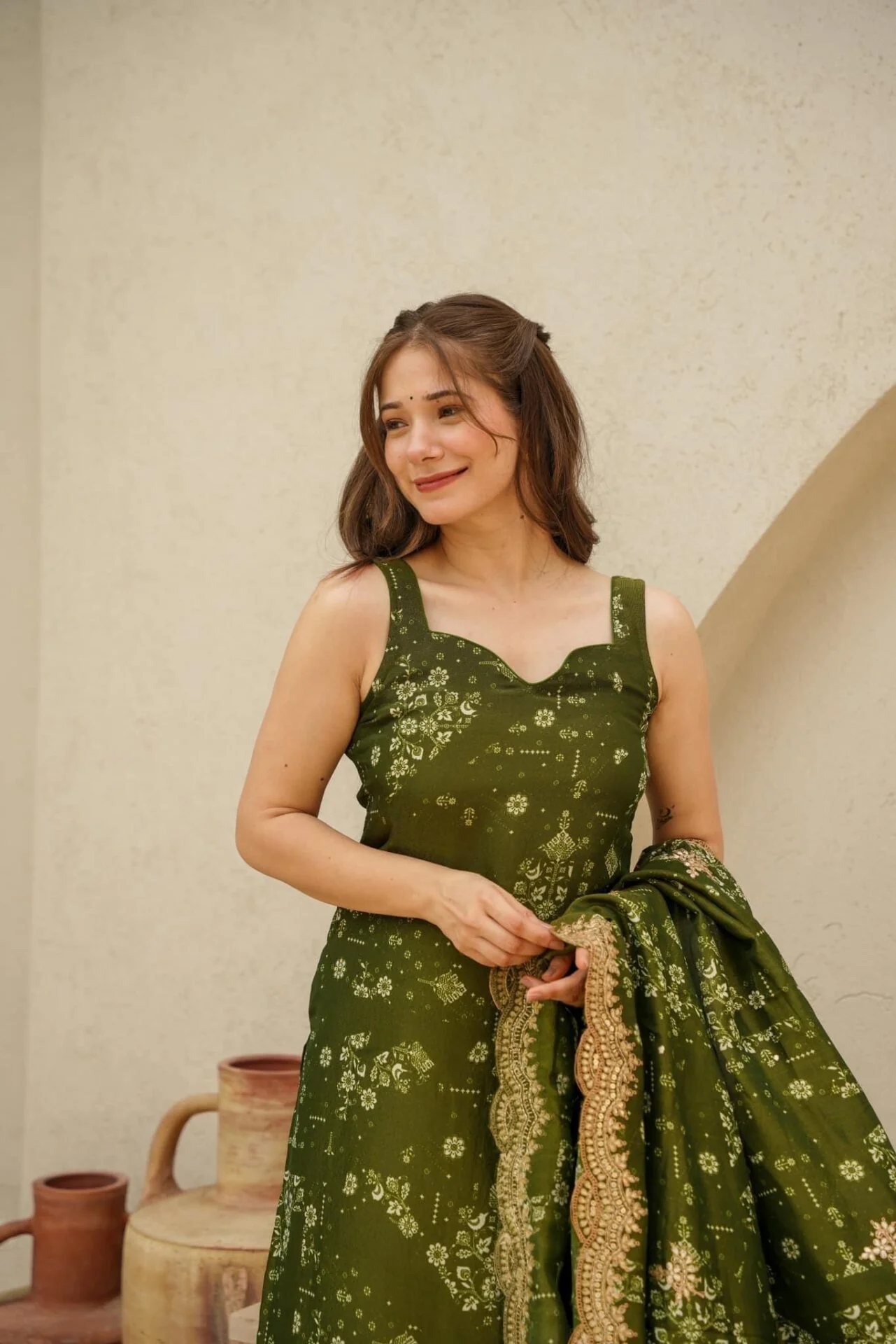 Sol green cosmos kurta set - Image 4