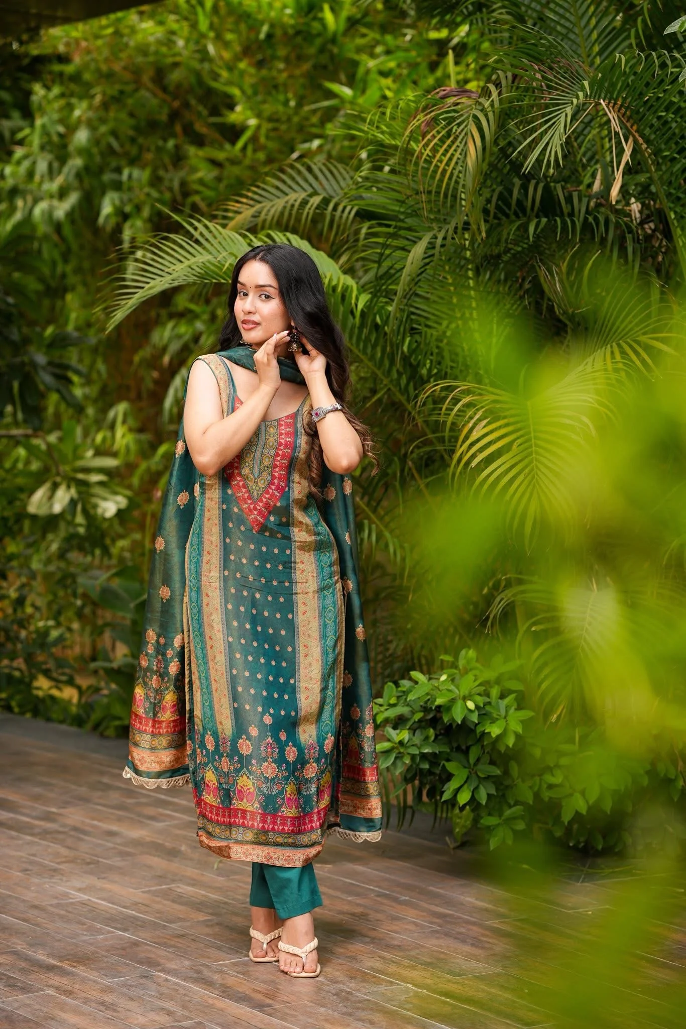 Tealya Cosmos Kurta Set - Image 3