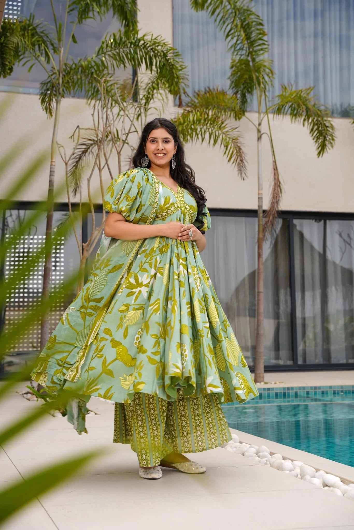Tropical Green Cotton Suit Set - Image 4