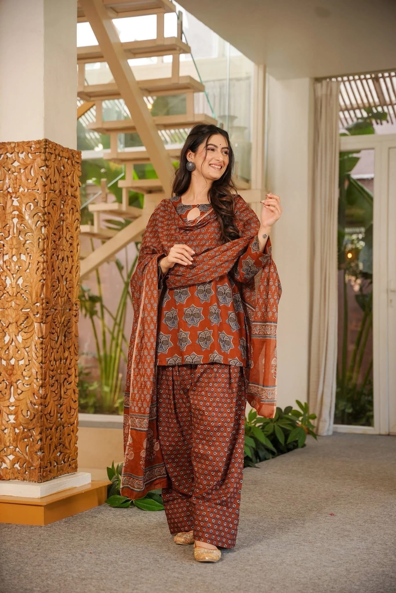 Vaidhriti Cotton Printed Farsi Salwar Set - Image 3