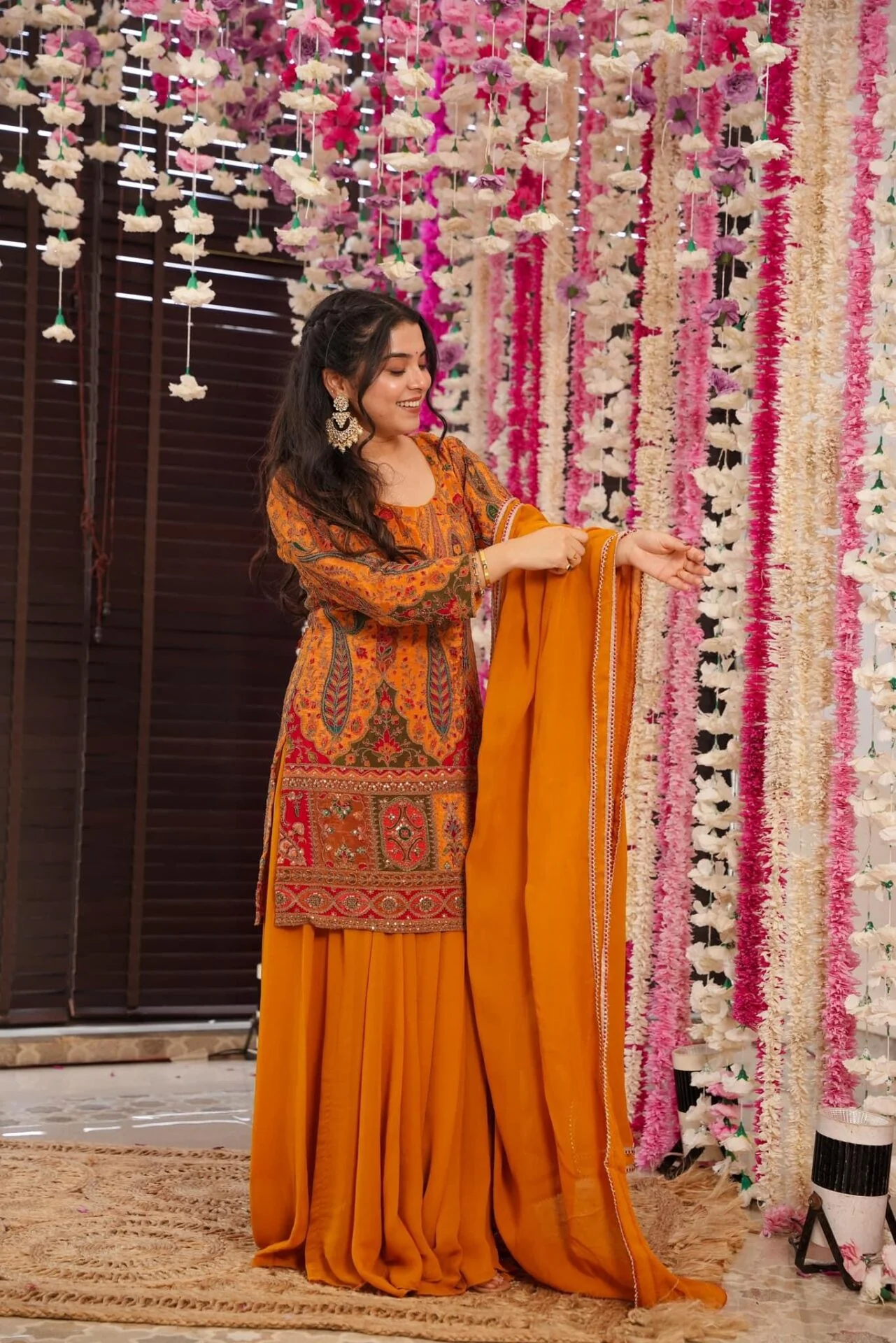 Vidya heavy embroidered suit set - Image 3