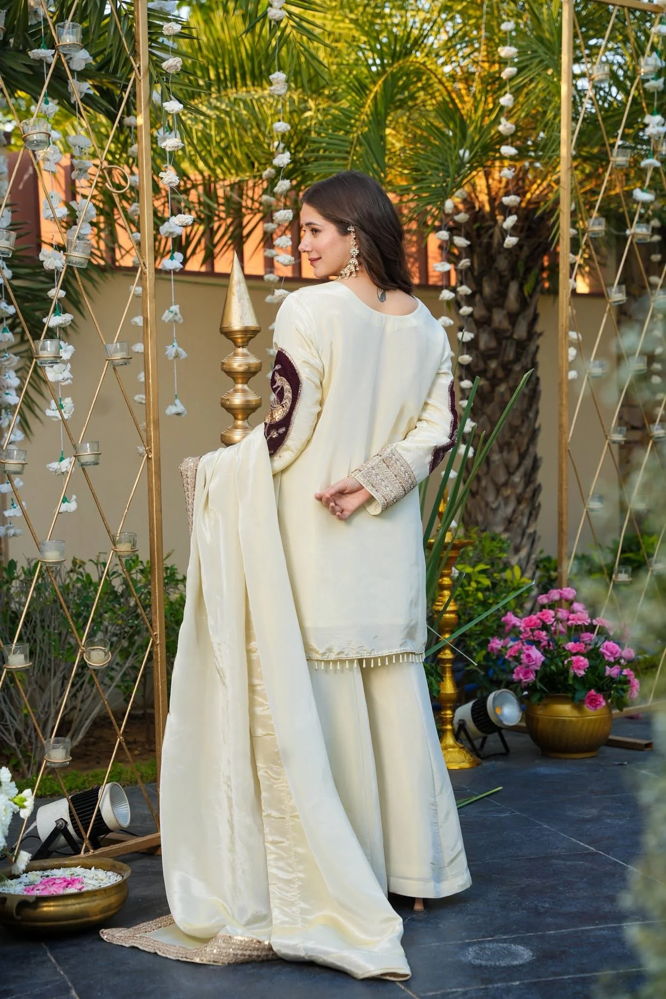Zarmina Taj Velvet Sharara Set - Image 5